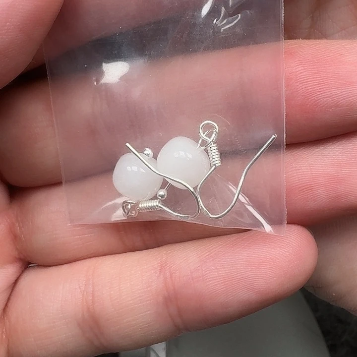 和田玉未镶嵌耳饰