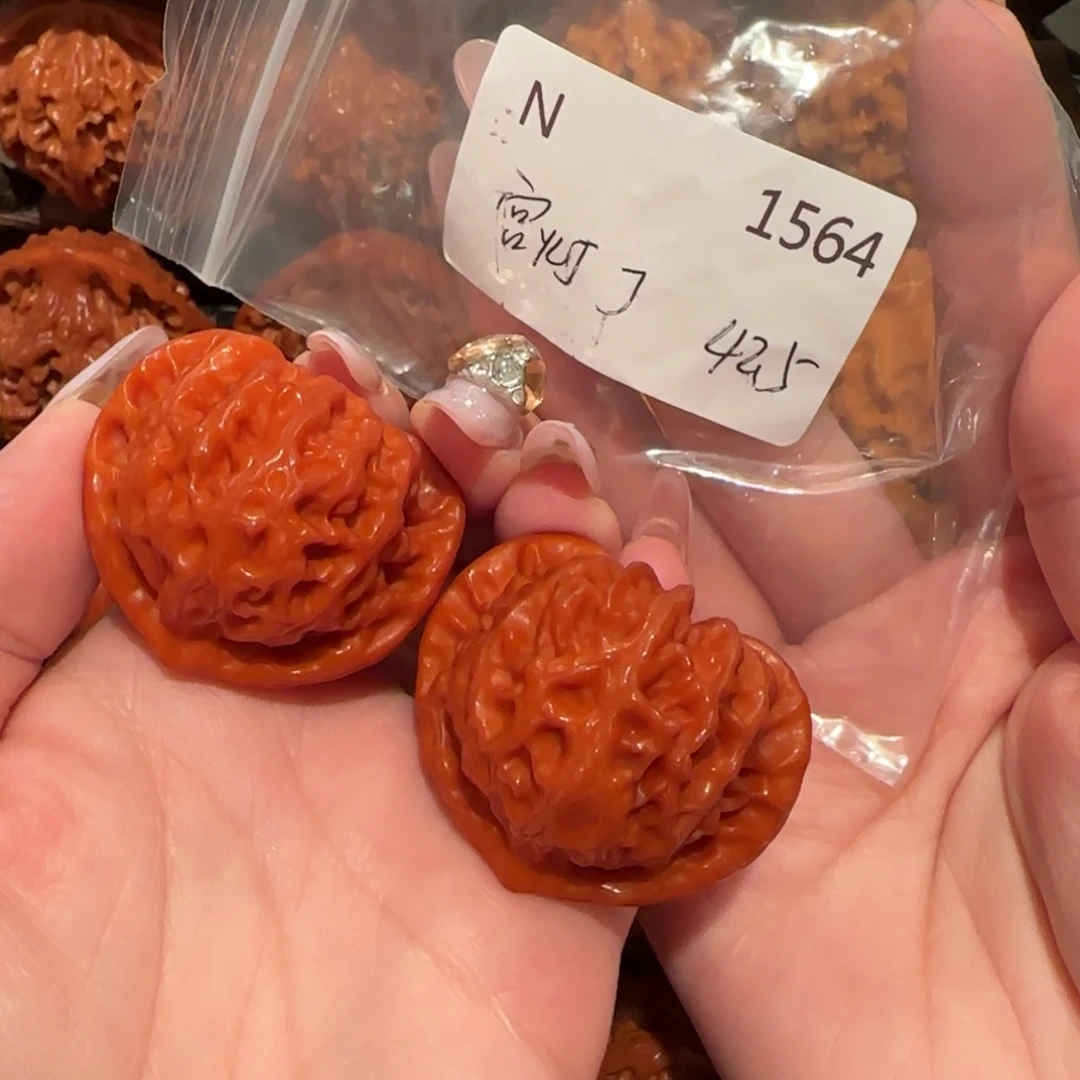 蒋***斌吊坠文玩核桃玉化桃心宫灯42精品