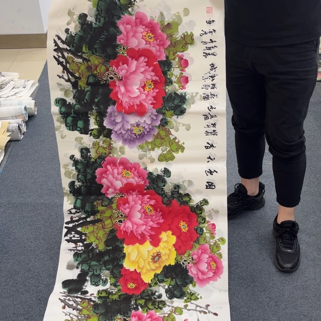 国画卖字画的小男孩