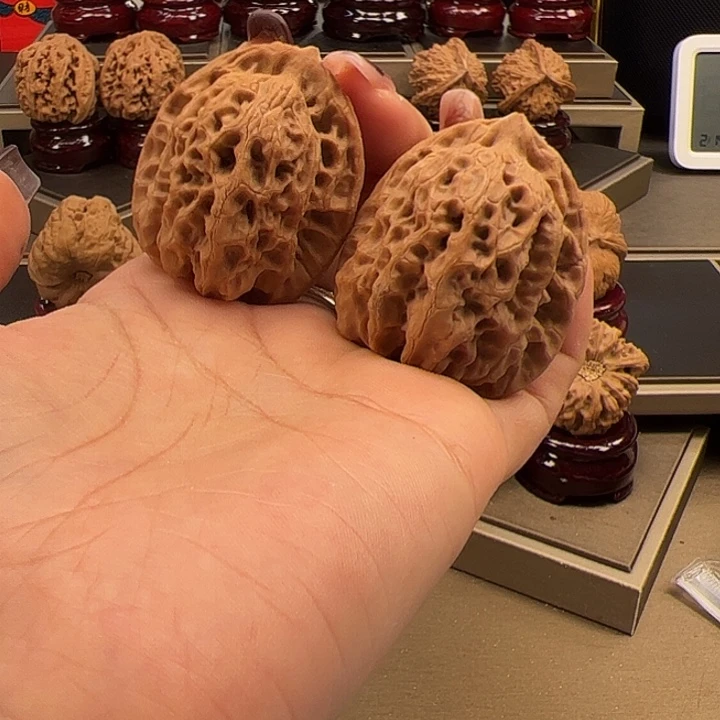 文玩核桃把件37 佛 肚f-027