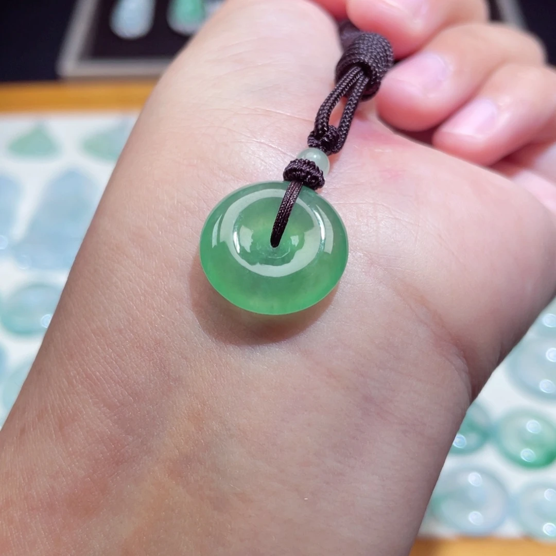 颈饰未镶嵌翡翠扣子