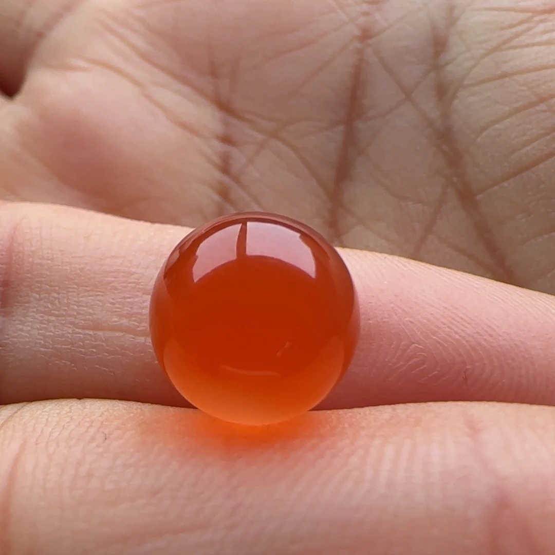 木***森南红玛瑙未镶嵌圆珠10.41.8大孔道不退不换