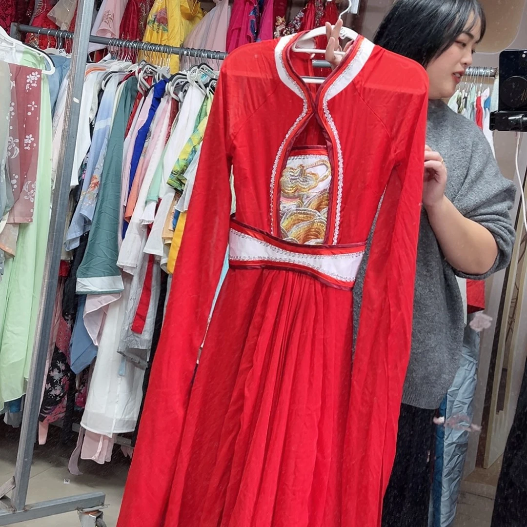 霓***霞秒050号的票价是多少啊