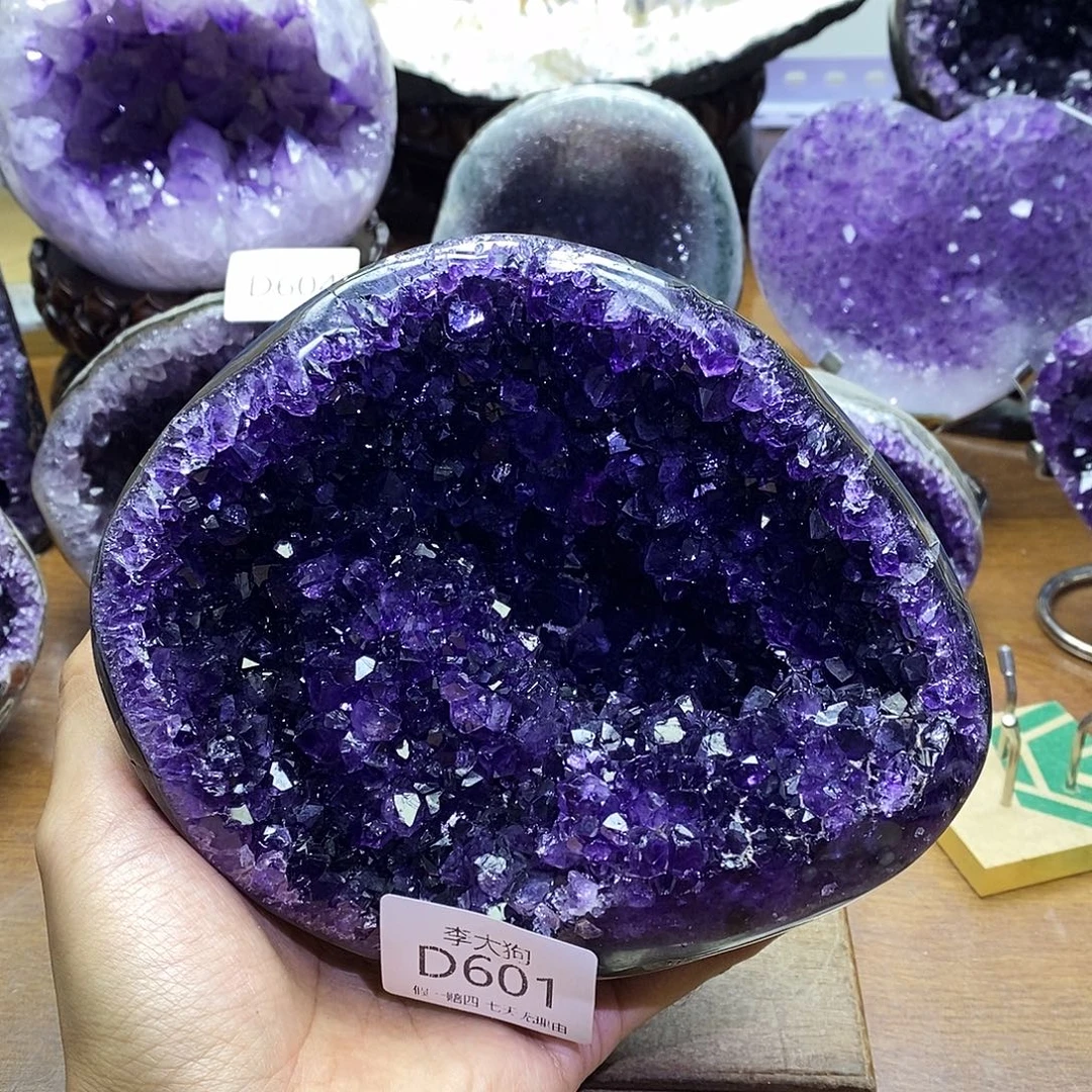 紫晶未镶嵌大型摆件（非配饰）