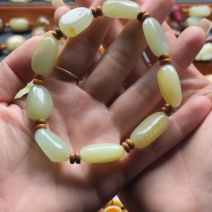 和田玉手链未镶嵌