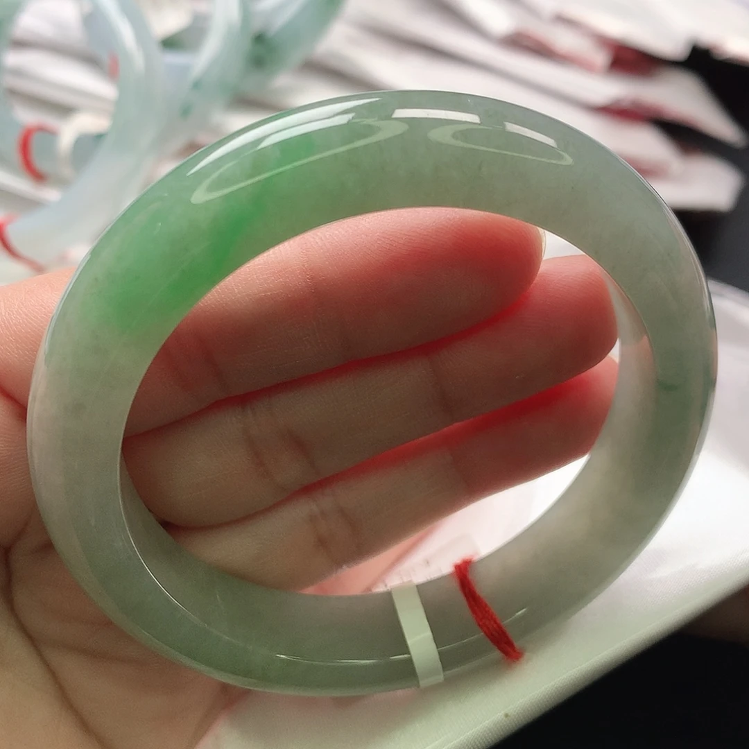 翡翠未镶嵌手镯缅甸56，57