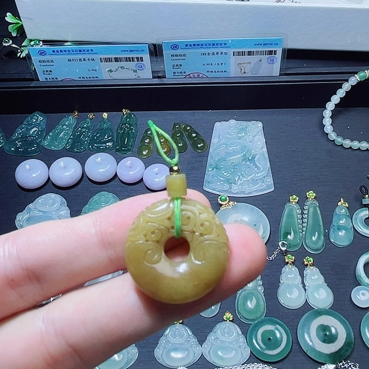 颈饰未镶嵌翡翠翡翠