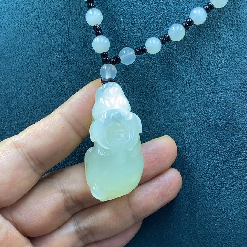 【闪购商品】未镶嵌蛇纹石玉吊坠