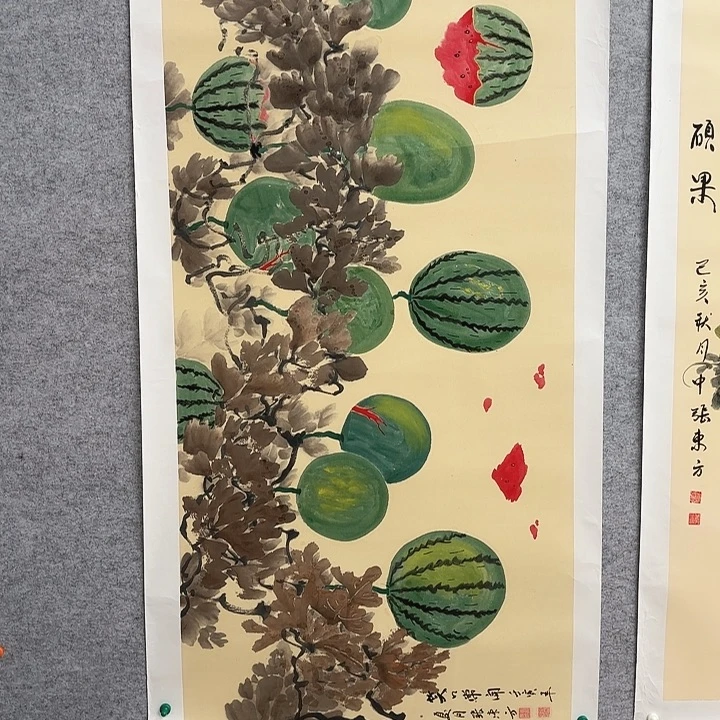 国画花鸟等多种鸟类的栖息