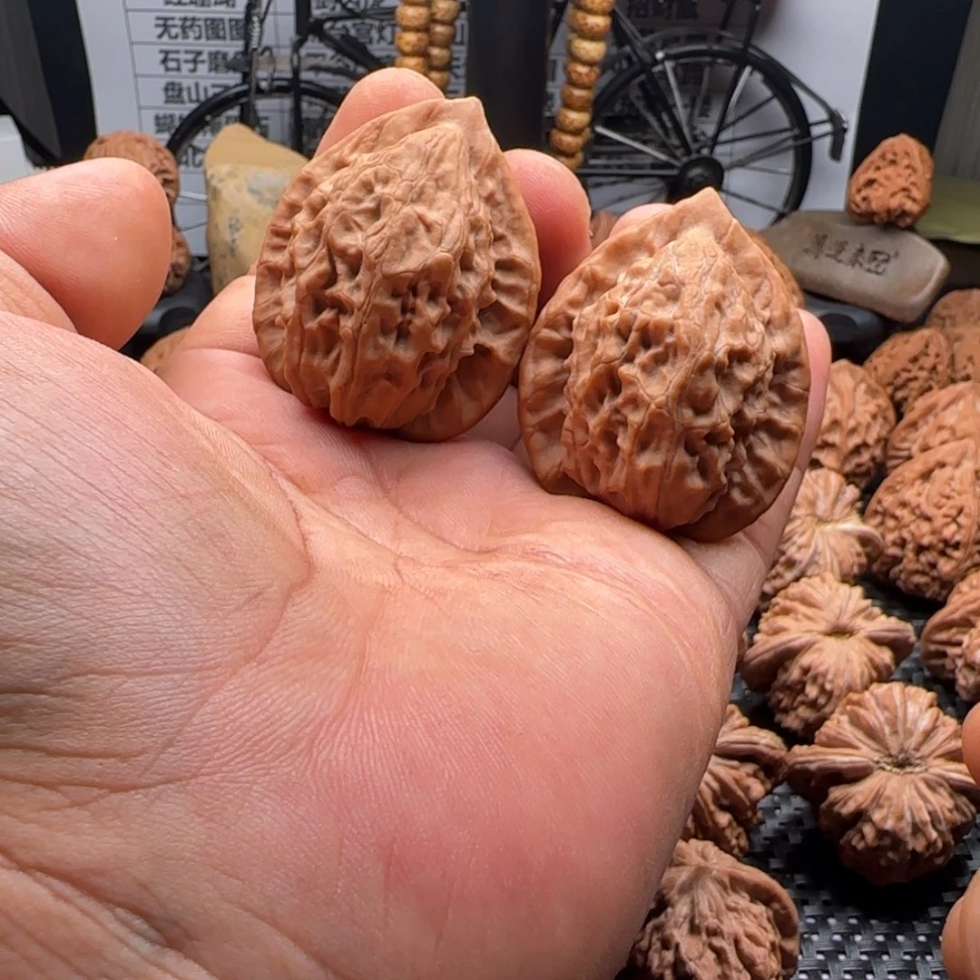 文玩核桃吊坠微修底大红袍40