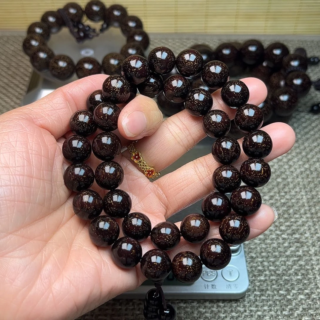 檀香紫檀（小叶紫檀）1.2 手持 满星