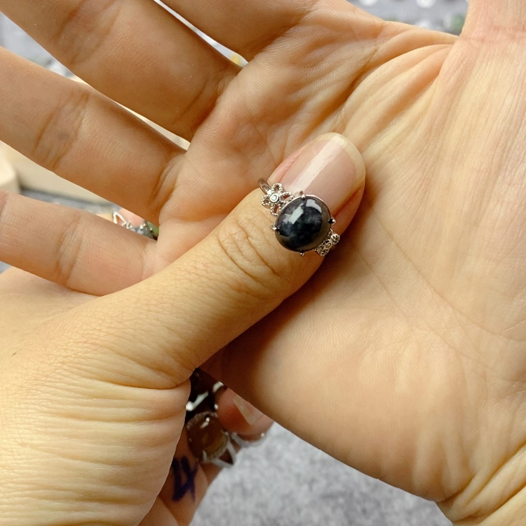 丽***臻未镶嵌戒指翡翠缅甸