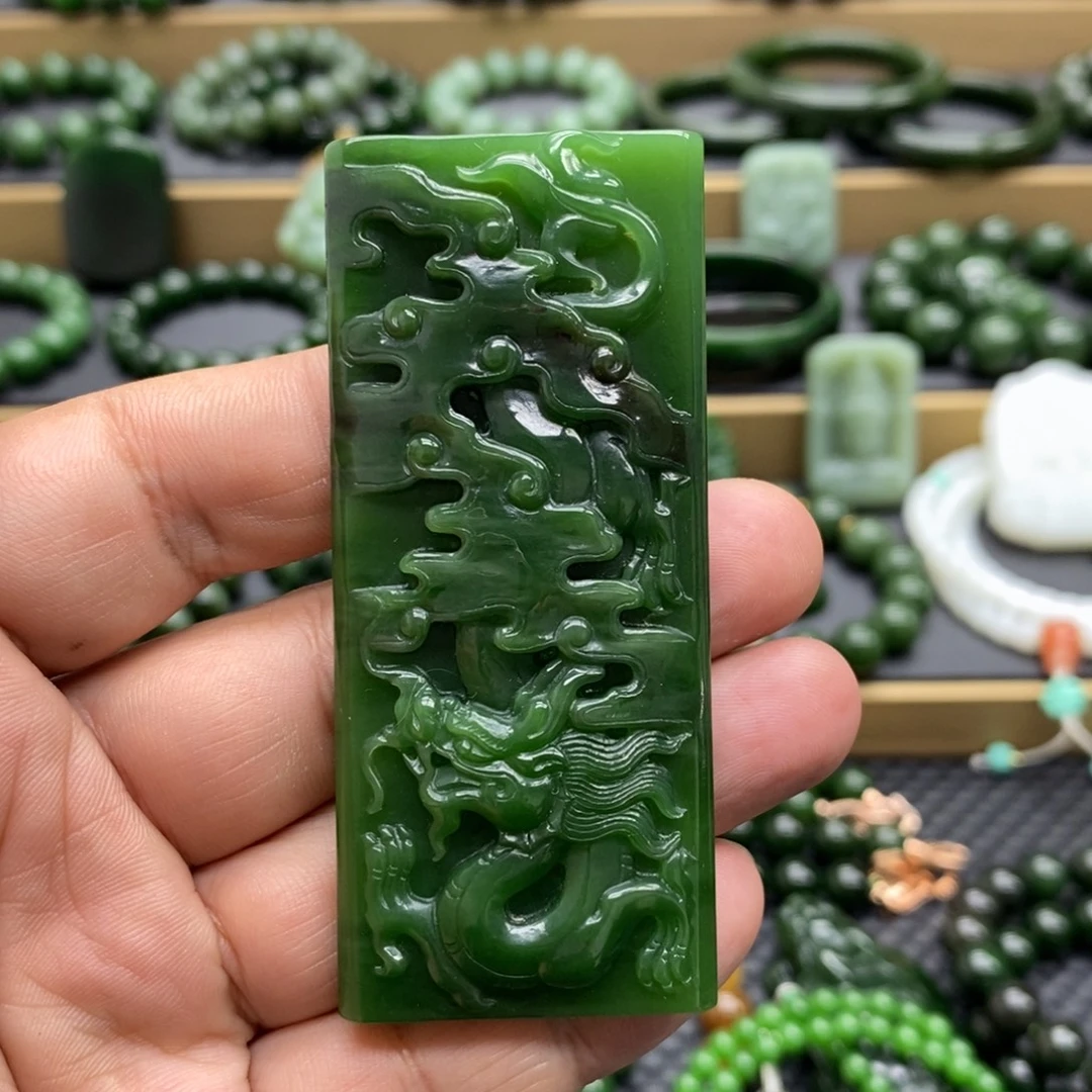 和田玉（碧玉）未镶嵌颈饰