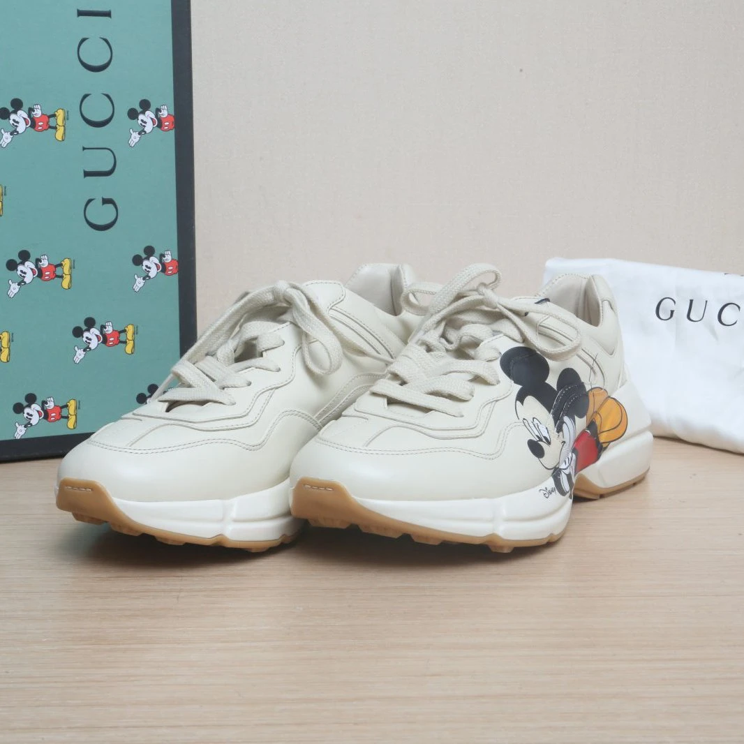 99新 GUCCI/古驰 Rhyton老爹鞋米老鼠印花 米白色37码 P215257102