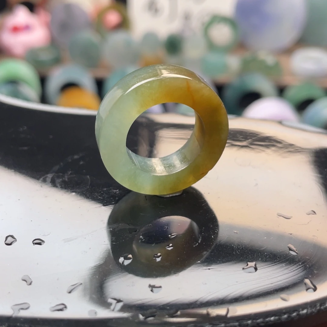 定制翡翠未镶嵌  梨膏糖