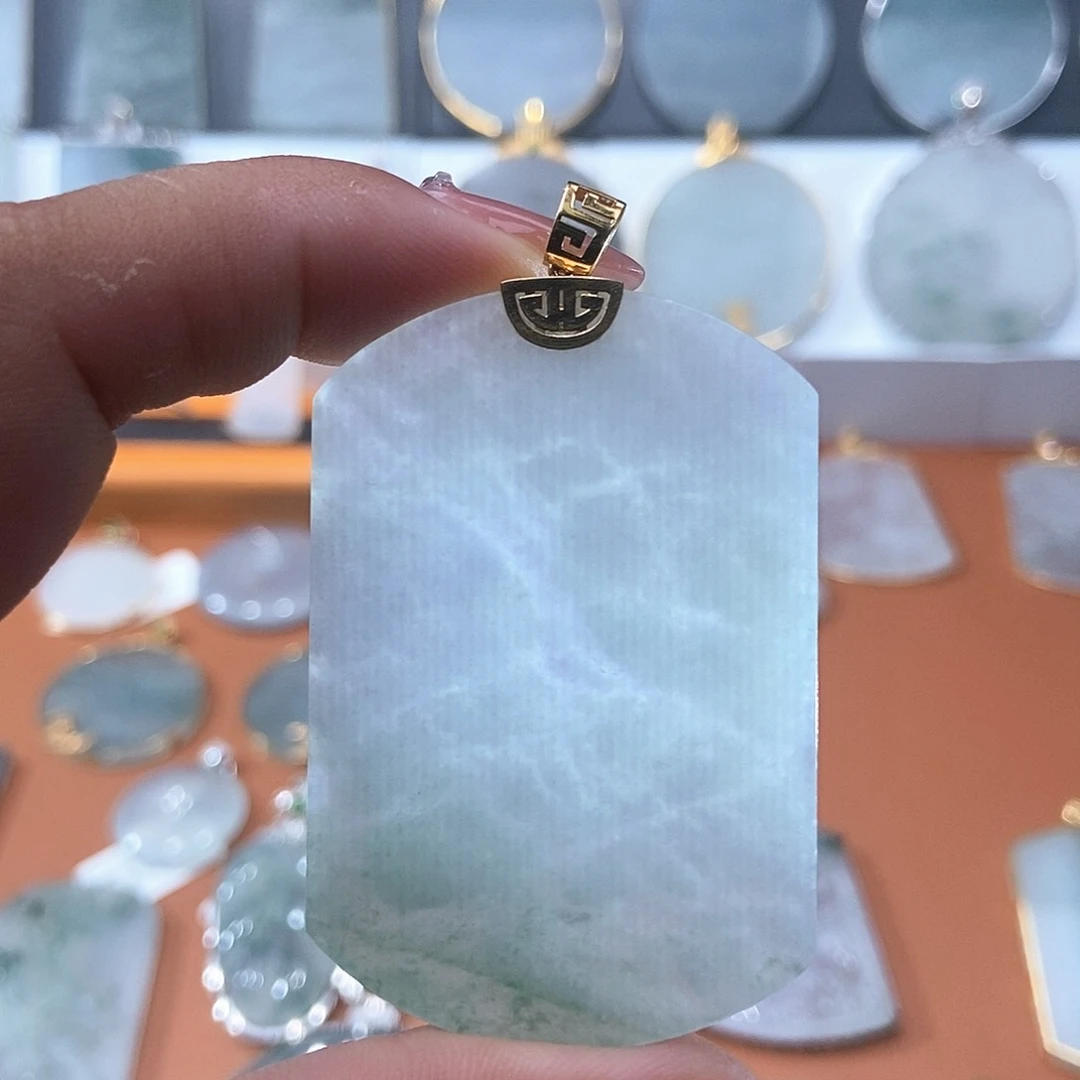 翡翠18K金镶嵌吊坠(不含链)