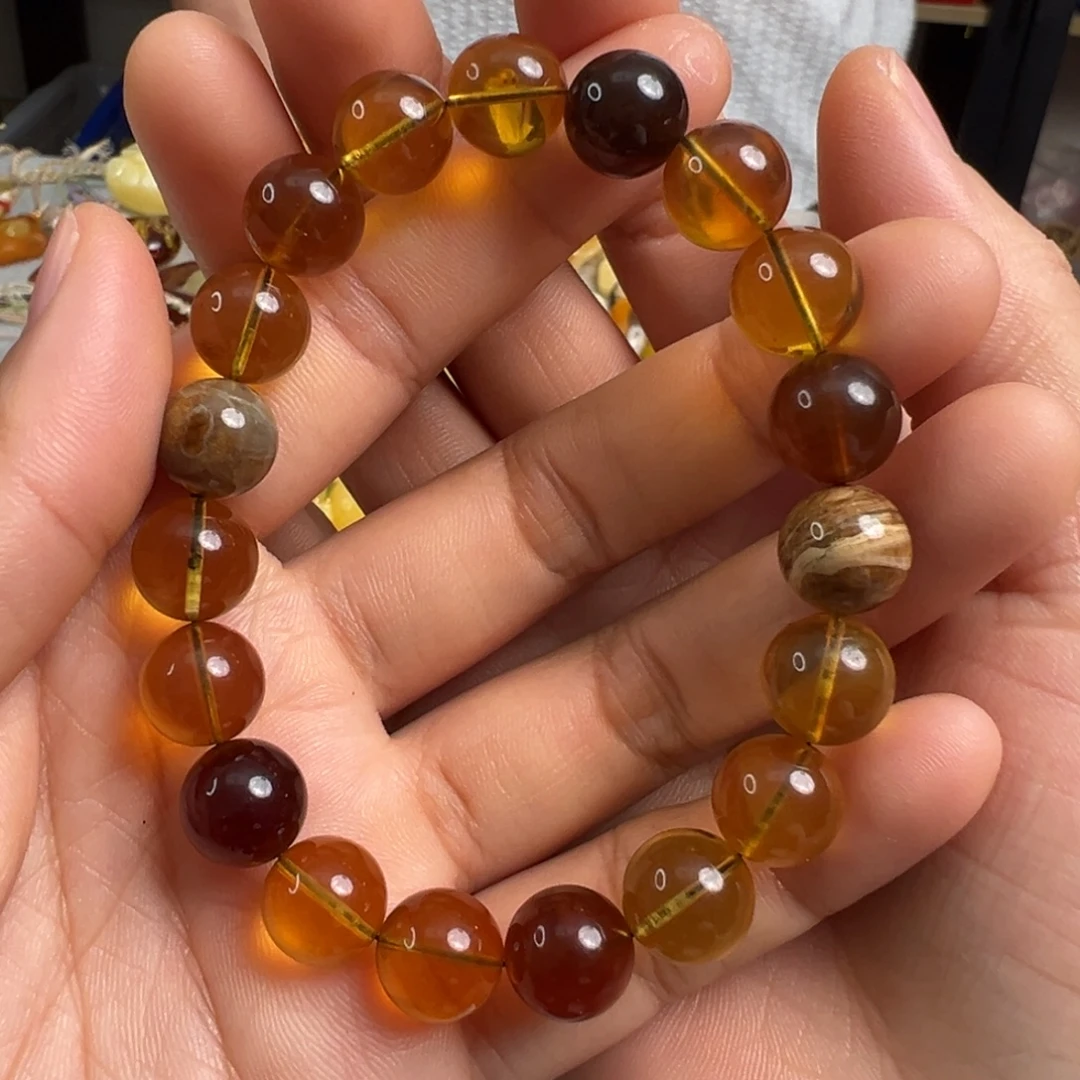 琥珀未镶嵌裸石琥珀