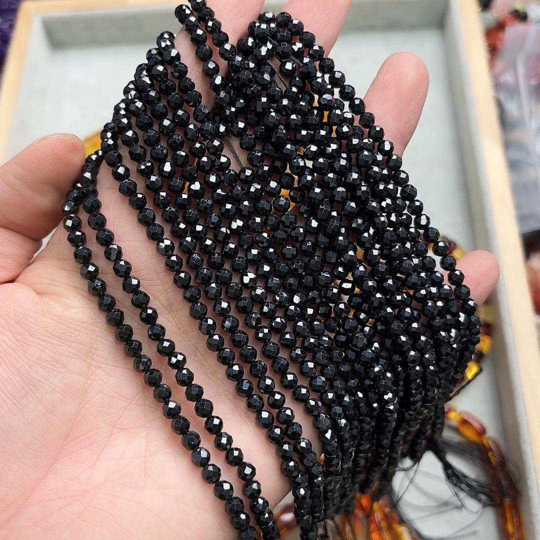 玛瑙/玉髓未镶嵌珠宝半成品卡4黑尖晶切一条