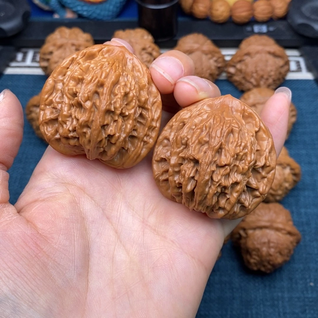 文玩核桃把件43老树原桩虎头