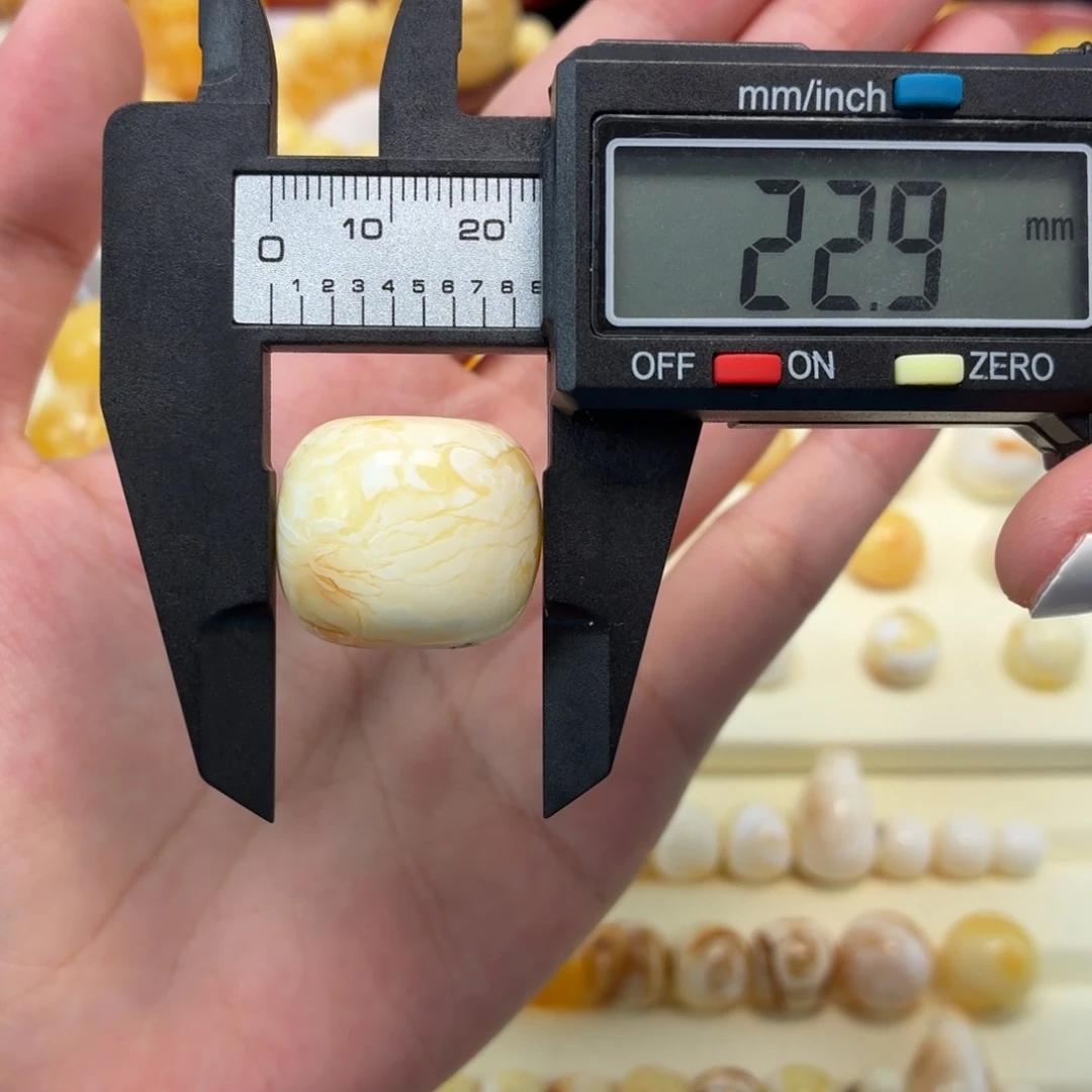 琥珀未镶嵌珠宝奇石焦皮虎皮纹墩子22.9mm