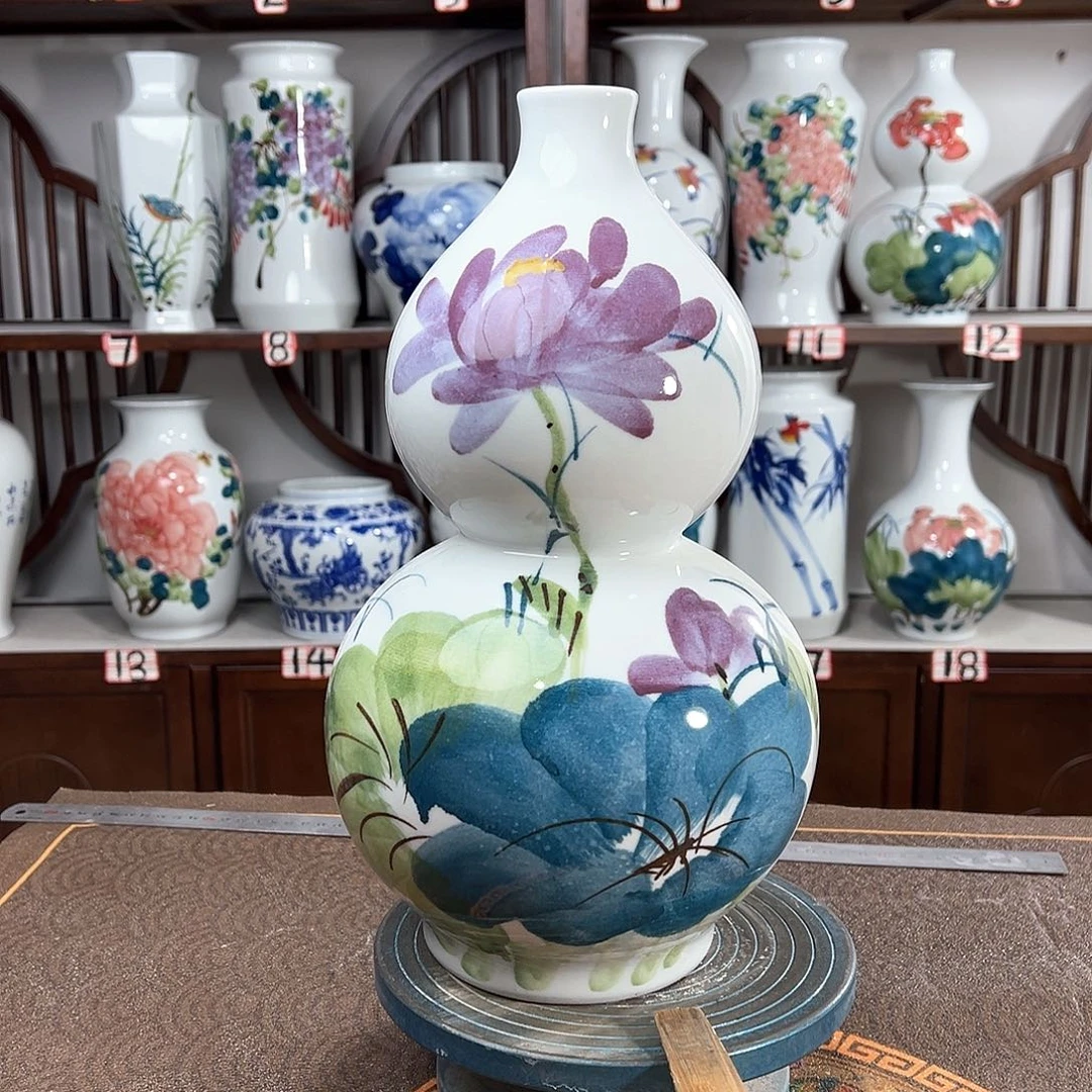 摆件景德镇陶瓷葫紫荷