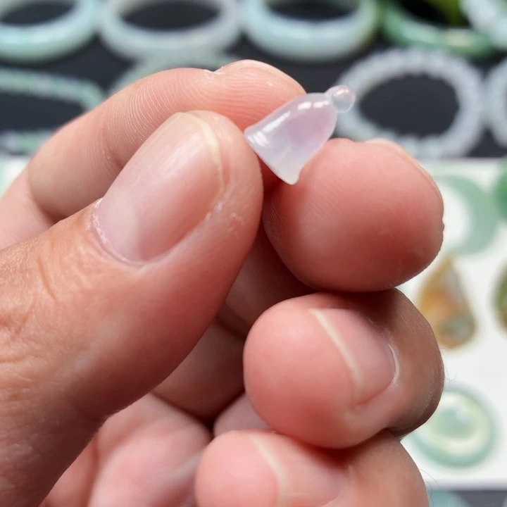 翡翠未镶嵌颈饰翡翠冰紫莲蓬