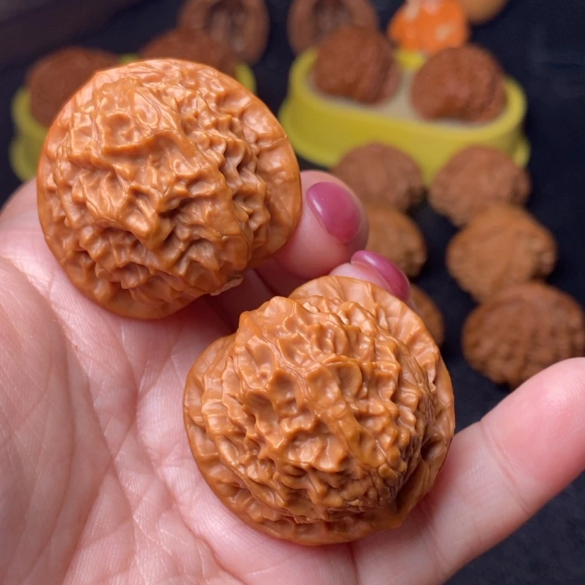 【闪购商品】把件文玩核桃872号瓷娃娃38