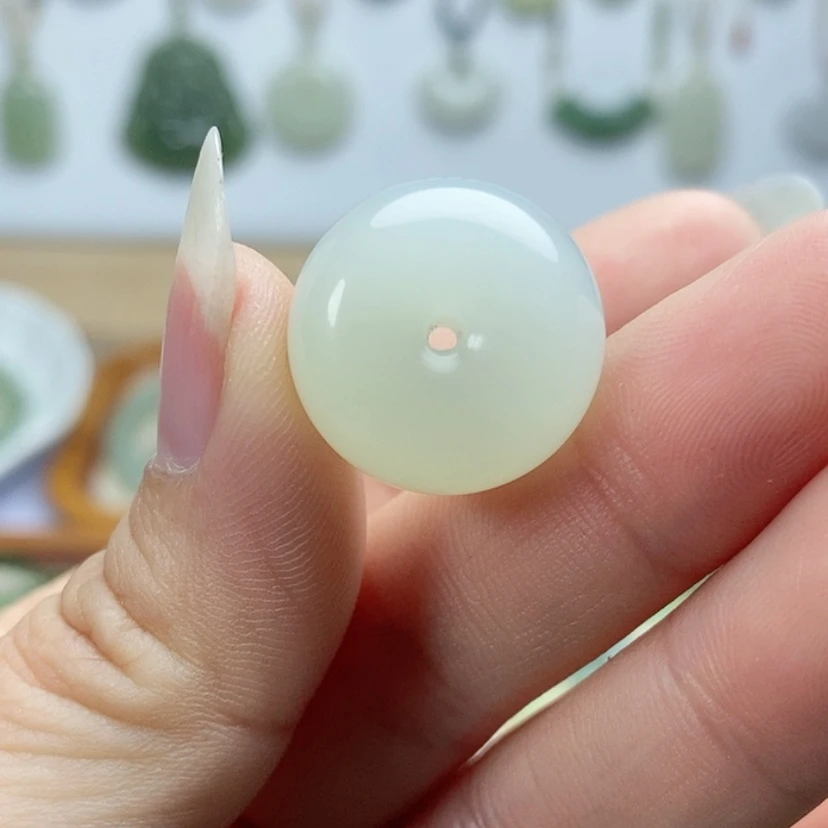 【闪购商品】颈饰未镶嵌和田玉