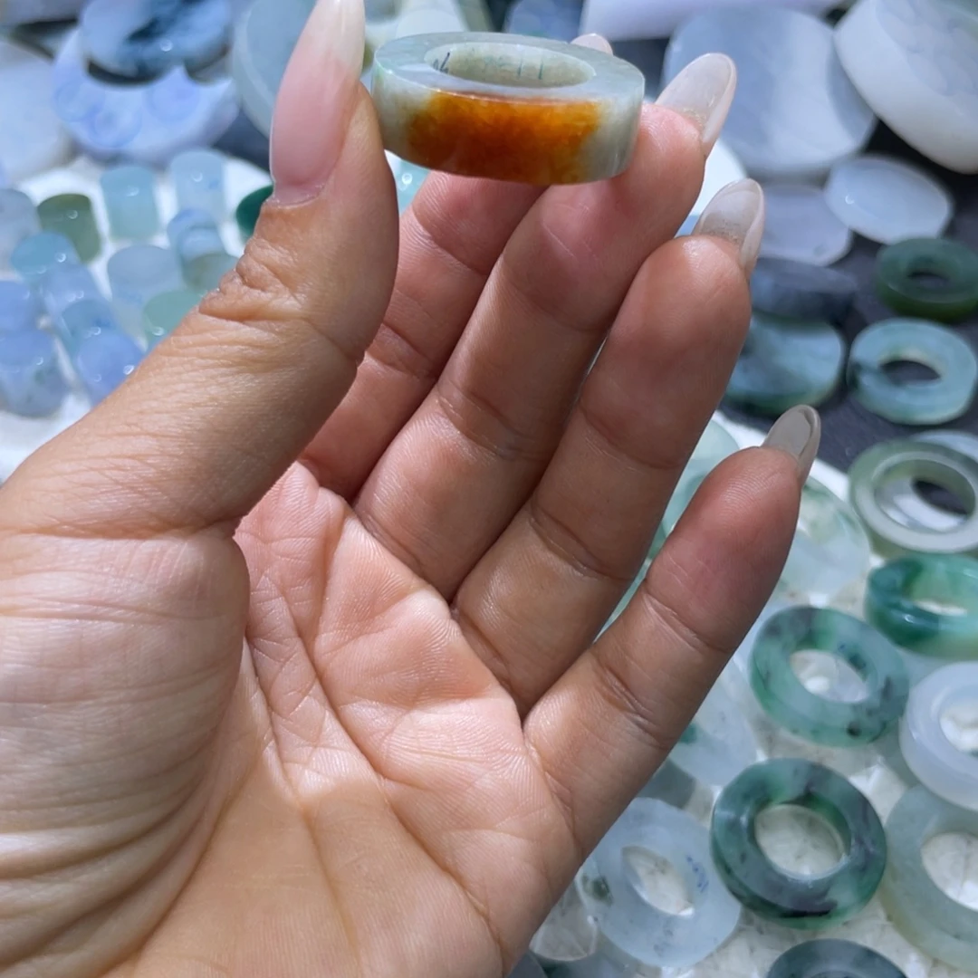 定制翡翠未镶嵌天然翡翠