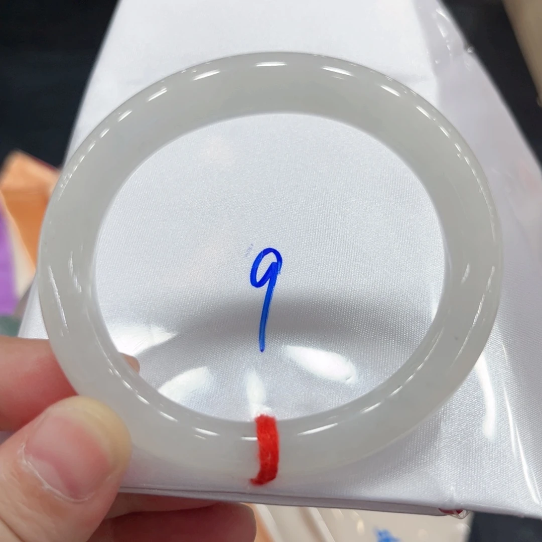 未镶嵌手镯翡翠52.4贵