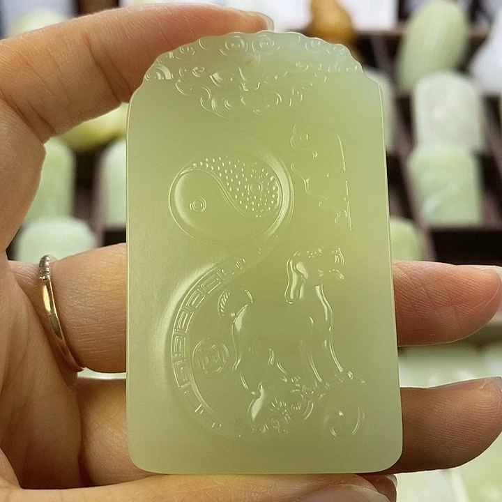 昆仑石双面狗守护