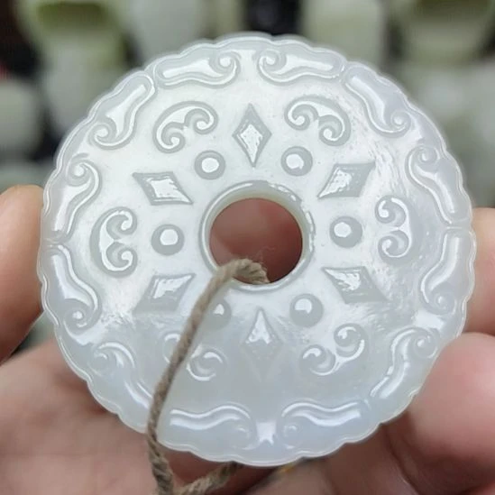 和田玉未镶嵌挂件