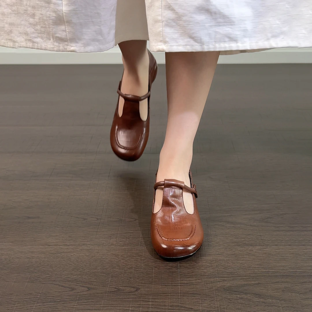 4cm/UE2652牛皮粗跟圆头丁字扣单鞋复古英伦风中跟小皮鞋女鞋软底