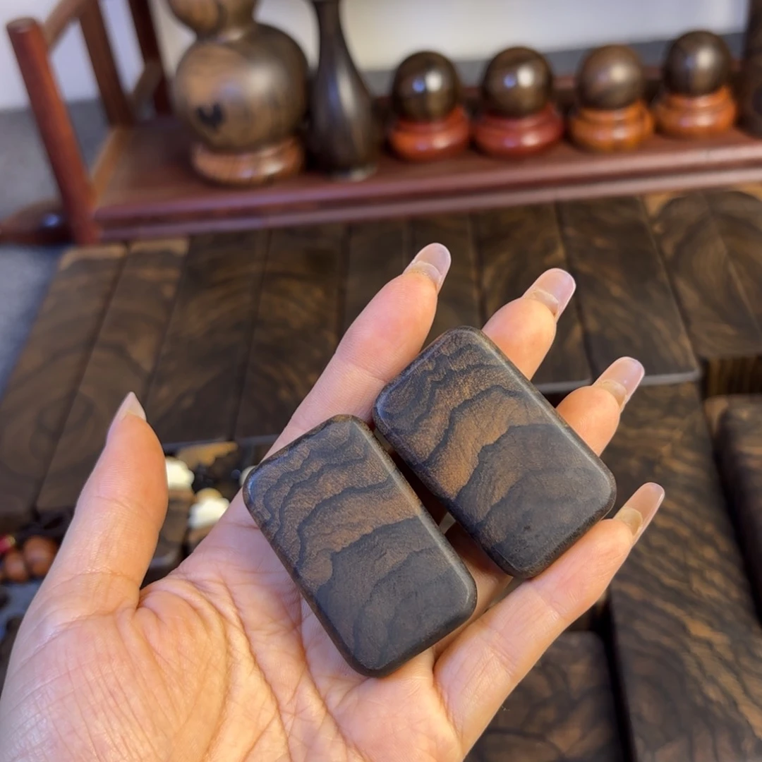 破布木(黑柿木)飛
