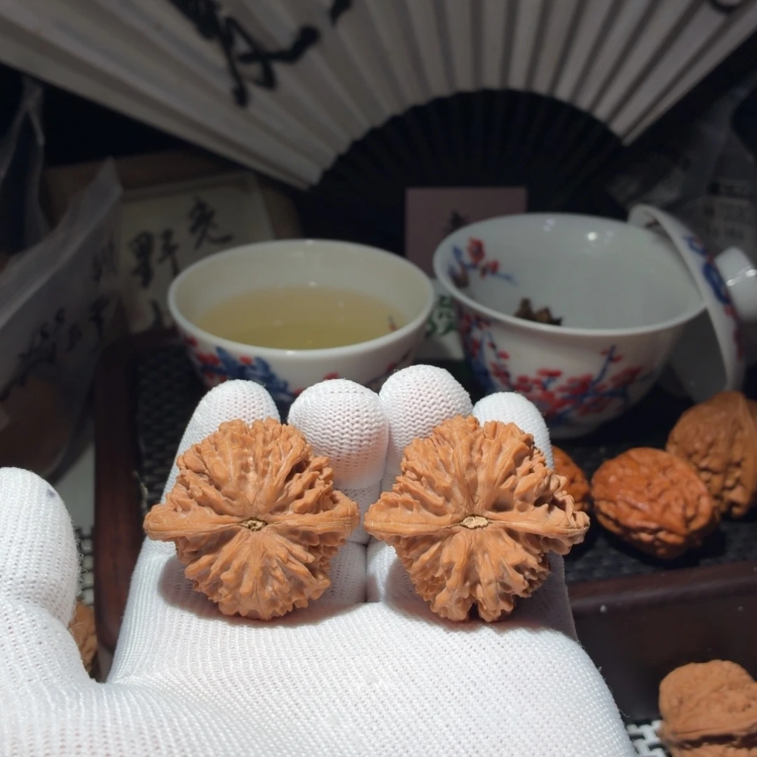 文玩核桃吊坠42.5/43满天星