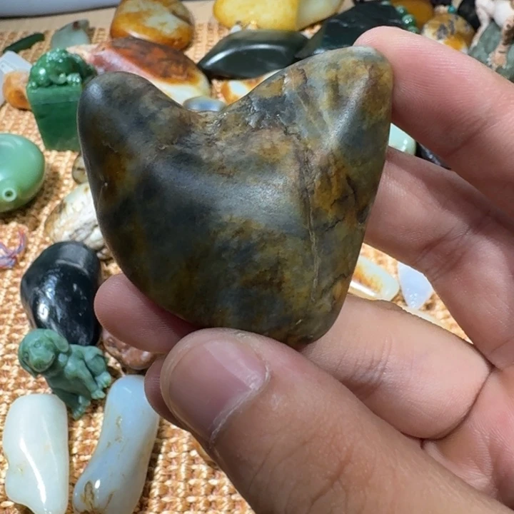 和田玉（子料）未镶嵌珠宝奇石