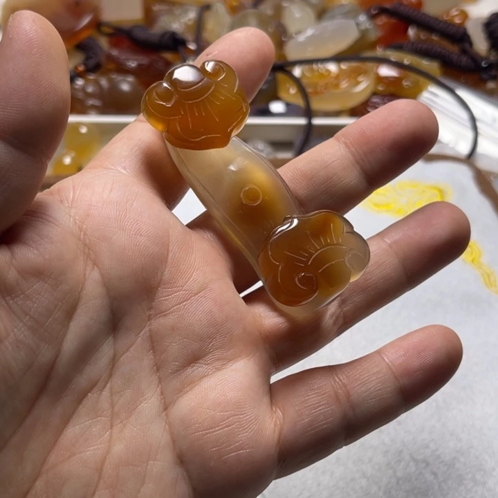 向***7玛瑙/玉髓未镶嵌颈饰006