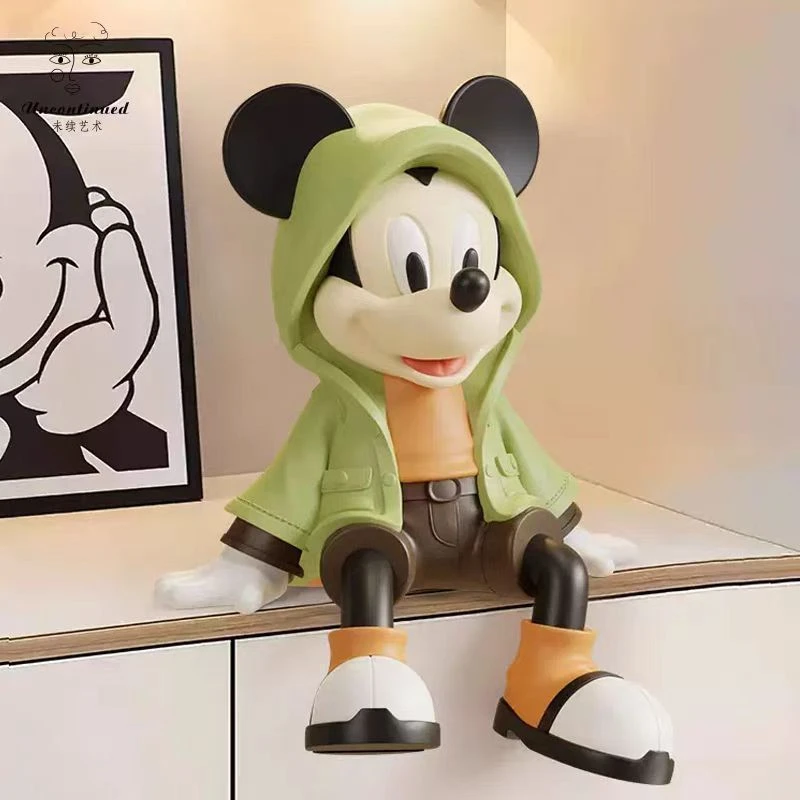 新款30CM披风米奇摆件客厅入户玄关桌面家居礼物创意电视柜装饰品