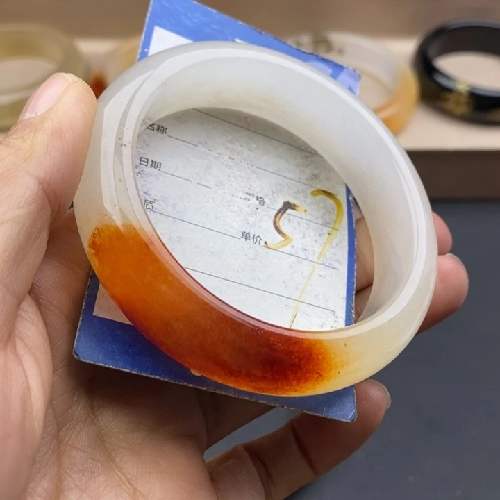 石英质玉未镶嵌手镯