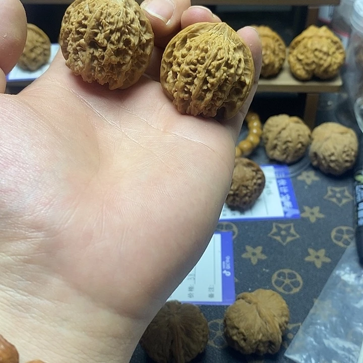 文玩核桃吊坠满天星