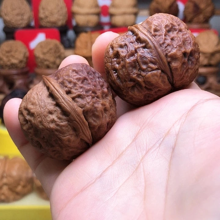 文玩核桃吊坠云南铁核桃