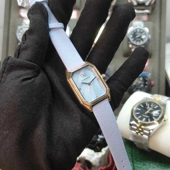 特价秒杀女士手表小方表