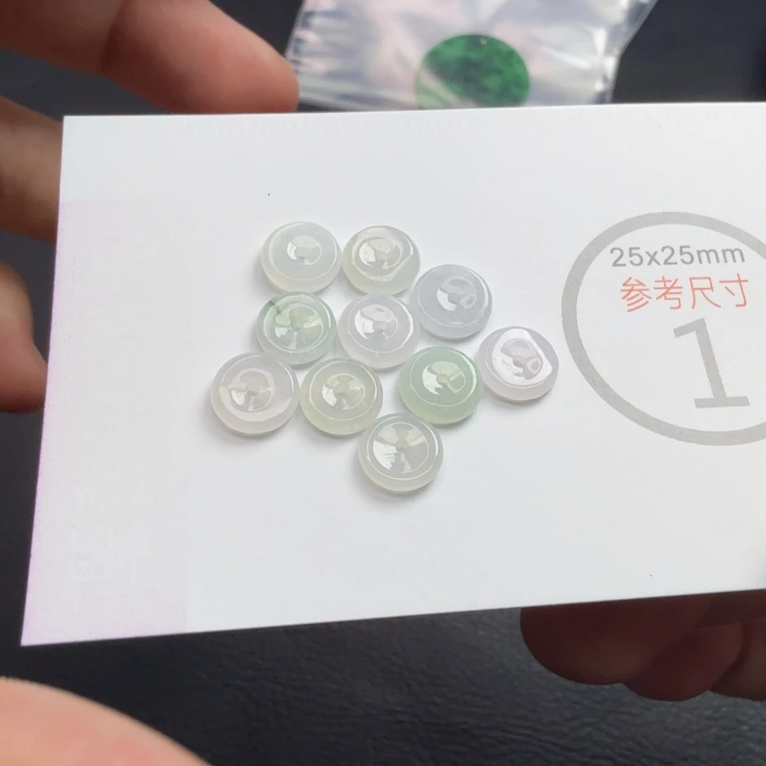 翡翠未镶嵌颈饰11