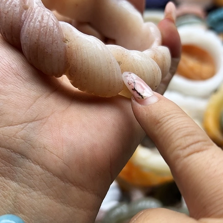 未镶嵌手镯石英岩玉?*K