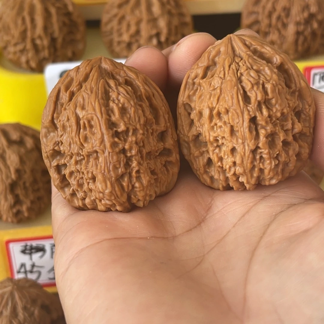 37逐鹿南疆石文玩把件