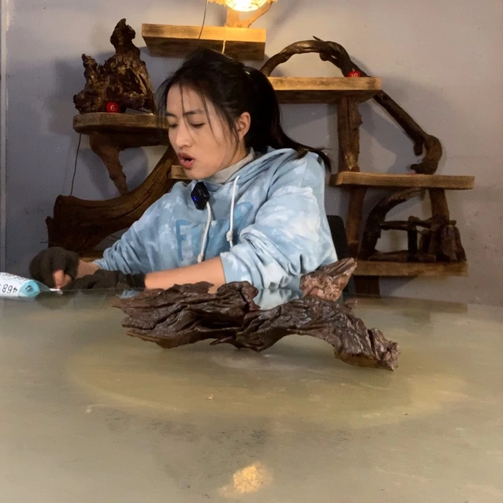 雄***爷天然的云南紫柚木会黄水