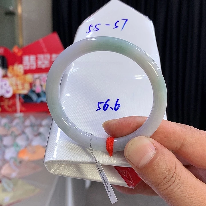 翡翠手镯未镶嵌缅甸翡翠