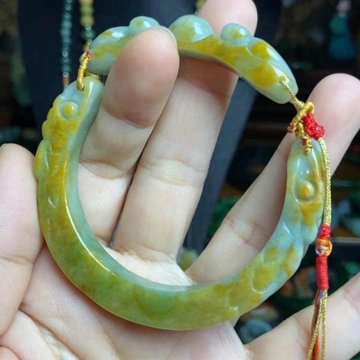 翡翠未镶嵌手镯特色手镯