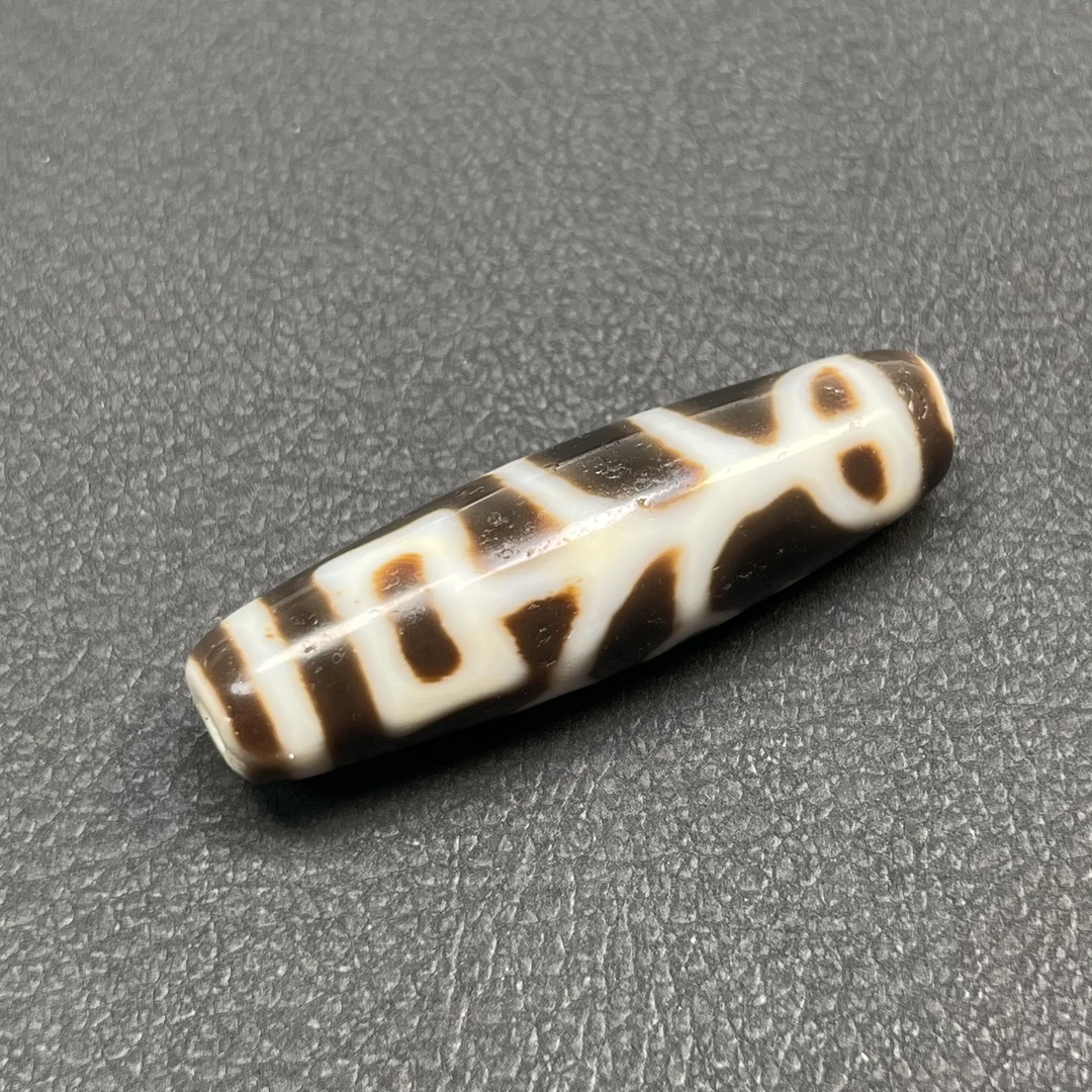 瑾耀臻选！ 天 花 板！一代老台湾上肯5A发财树天珠玛瑙