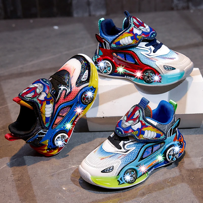 奥特曼男童运动鞋2025春秋新款儿童网面亮灯鞋男孩跑车宝宝跑步鞋